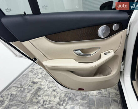 Белый Мерседес ГЛЦ-Класс, объемом двигателя 2 л и пробегом 124 тыс. км за 35900 $, фото 24 на Automoto.ua