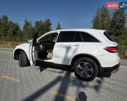 Белый Мерседес ГЛЦ-Класс, объемом двигателя 1.99 л и пробегом 80 тыс. км за 23000 $, фото 4 на Automoto.ua