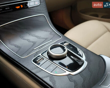 Белый Мерседес ГЛЦ-Класс, объемом двигателя 2 л и пробегом 135 тыс. км за 21600 $, фото 41 на Automoto.ua