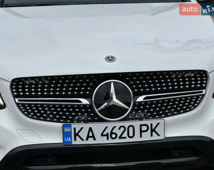 Белый Мерседес ГЛЦ-Класс, объемом двигателя 1.99 л и пробегом 81 тыс. км за 29000 $, фото 7 на Automoto.ua