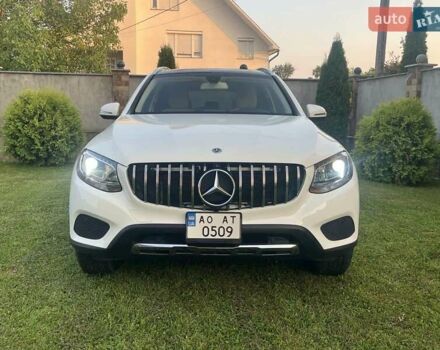 Мерседес ГЛЦ-Класс 2019 в Ужгороде на Automoto.ua Белый Мерседес ГЛЦ-Класс, объемом двигателя 1.99 л и пробегом 98 тыс. км за 32000 $, фото 1 на Automoto.ua