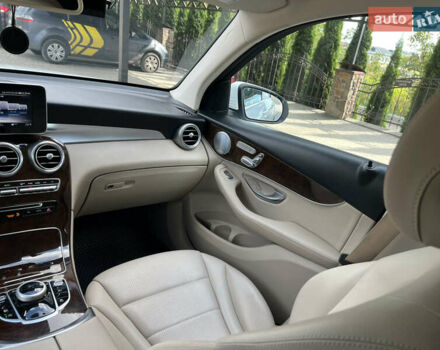 Белый Мерседес ГЛЦ-Класс, объемом двигателя 1.99 л и пробегом 115 тыс. км за 32800 $, фото 73 на Automoto.ua