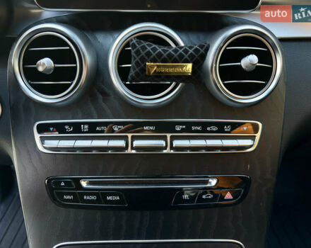 Белый Мерседес ГЛЦ-Класс, объемом двигателя 1.99 л и пробегом 42 тыс. км за 30200 $, фото 37 на Automoto.ua