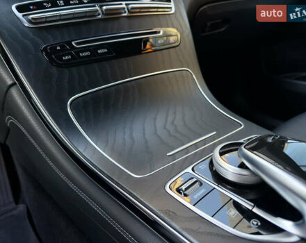 Белый Мерседес ГЛЦ-Класс, объемом двигателя 1.99 л и пробегом 42 тыс. км за 30200 $, фото 87 на Automoto.ua