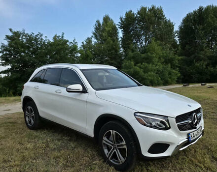 Мерседес ГЛЦ-Класс 2019 в Киеве на Automoto.ua Белый Мерседес ГЛЦ-Класс, объемом двигателя 2 л и пробегом 66 тыс. км за 29700 $, фото 4 на Automoto.ua