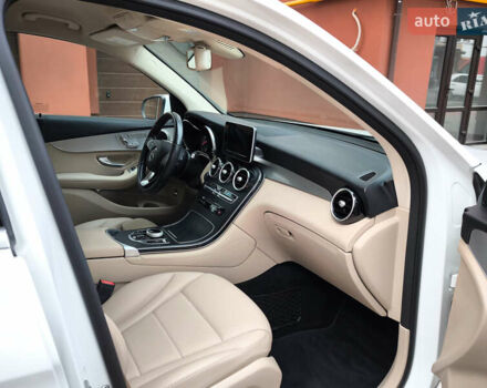 Белый Мерседес ГЛЦ-Класс, объемом двигателя 2 л и пробегом 135 тыс. км за 21600 $, фото 20 на Automoto.ua