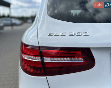 Белый Мерседес ГЛЦ-Класс, объемом двигателя 1.99 л и пробегом 115 тыс. км за 32800 $, фото 18 на Automoto.ua