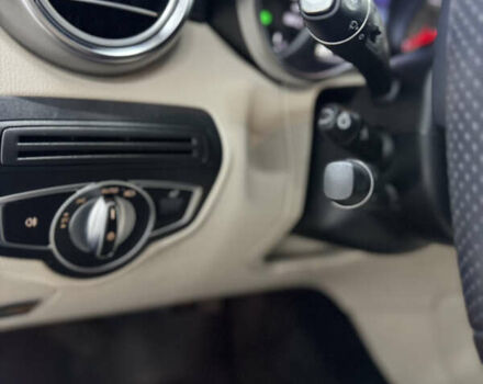 Белый Мерседес ГЛЦ-Класс, объемом двигателя 2 л и пробегом 124 тыс. км за 35900 $, фото 14 на Automoto.ua