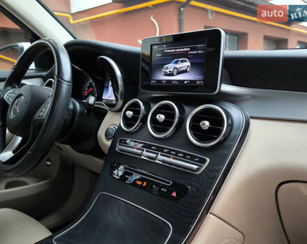 Белый Мерседес ГЛЦ-Класс, объемом двигателя 2 л и пробегом 135 тыс. км за 21600 $, фото 26 на Automoto.ua