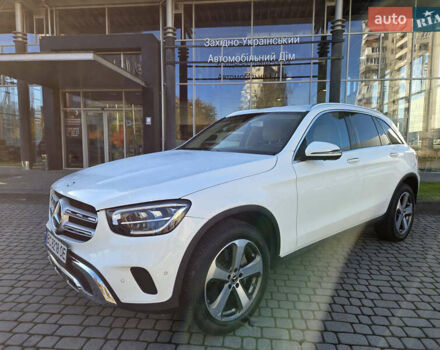 Белый Мерседес ГЛЦ-Класс, объемом двигателя 1.99 л и пробегом 65 тыс. км за 37900 $, фото 1 на Automoto.ua