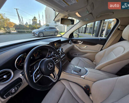 Белый Мерседес ГЛЦ-Класс, объемом двигателя 1.99 л и пробегом 65 тыс. км за 37900 $, фото 11 на Automoto.ua