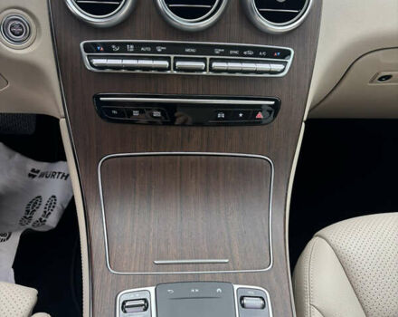 Белый Мерседес ГЛЦ-Класс, объемом двигателя 0 л и пробегом 30 тыс. км за 40000 $, фото 22 на Automoto.ua