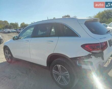 Белый Мерседес ГЛЦ-Класс, объемом двигателя 2 л и пробегом 106 тыс. км за 22000 $, фото 6 на Automoto.ua