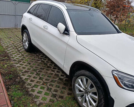 Білий Мерседес ГЛЦ-Клас, об'ємом двигуна 1.99 л та пробігом 43 тис. км за 33000 $, фото 1 на Automoto.ua