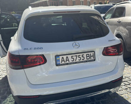 Мерседес ГЛЦ-Класс 2020 в Киеве на Automoto.ua Белый Мерседес ГЛЦ-Класс, объемом двигателя 2 л и пробегом 46 тыс. км за 42500 $, фото 1 на Automoto.ua