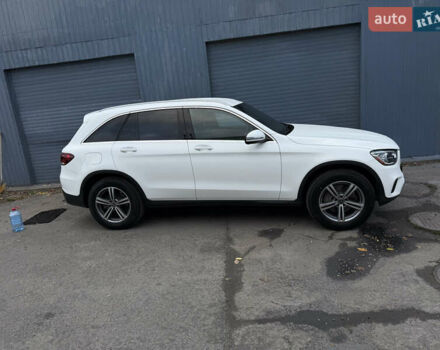 Белый Мерседес ГЛЦ-Класс, объемом двигателя 2 л и пробегом 83 тыс. км за 32000 $, фото 6 на Automoto.ua