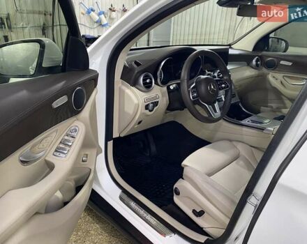 Белый Мерседес ГЛЦ-Класс, объемом двигателя 1.95 л и пробегом 83 тыс. км за 47800 $, фото 3 на Automoto.ua