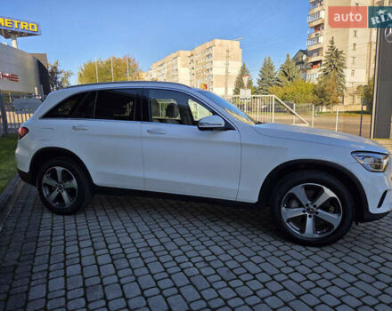 Белый Мерседес ГЛЦ-Класс, объемом двигателя 1.99 л и пробегом 65 тыс. км за 37900 $, фото 9 на Automoto.ua