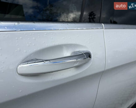 Белый Мерседес ГЛЦ-Класс, объемом двигателя 0 л и пробегом 30 тыс. км за 40000 $, фото 14 на Automoto.ua
