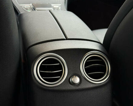 Белый Мерседес ГЛЦ-Класс, объемом двигателя 2 л и пробегом 87 тыс. км за 29200 $, фото 18 на Automoto.ua