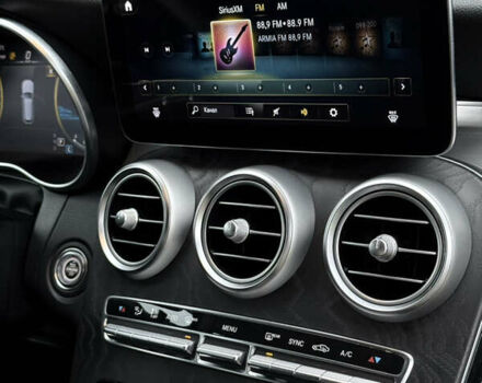 Белый Мерседес ГЛЦ-Класс, объемом двигателя 2 л и пробегом 87 тыс. км за 29200 $, фото 27 на Automoto.ua