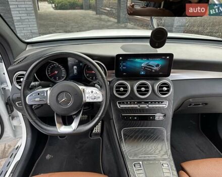 Белый Мерседес ГЛЦ-Класс, объемом двигателя 1.95 л и пробегом 37 тыс. км за 58000 $, фото 31 на Automoto.ua