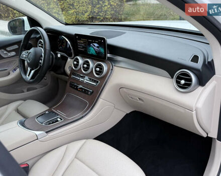 Белый Мерседес ГЛЦ-Класс, объемом двигателя 1.99 л и пробегом 80 тыс. км за 33500 $, фото 74 на Automoto.ua