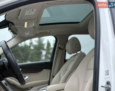 Белый Мерседес ГЛЦ-Класс, объемом двигателя 1.99 л и пробегом 80 тыс. км за 33500 $, фото 56 на Automoto.ua