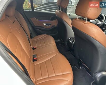 Белый Мерседес ГЛЦ-Класс, объемом двигателя 1.95 л и пробегом 37 тыс. км за 58000 $, фото 13 на Automoto.ua