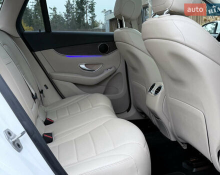 Белый Мерседес ГЛЦ-Класс, объемом двигателя 1.99 л и пробегом 80 тыс. км за 33500 $, фото 65 на Automoto.ua