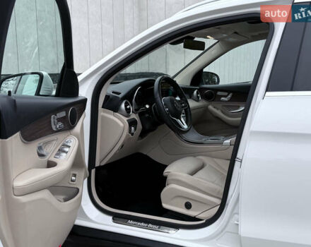 Белый Мерседес ГЛЦ-Класс, объемом двигателя 1.99 л и пробегом 80 тыс. км за 33500 $, фото 53 на Automoto.ua