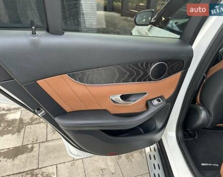 Белый Мерседес ГЛЦ-Класс, объемом двигателя 1.95 л и пробегом 37 тыс. км за 58000 $, фото 16 на Automoto.ua