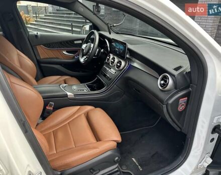 Белый Мерседес ГЛЦ-Класс, объемом двигателя 1.95 л и пробегом 37 тыс. км за 58000 $, фото 11 на Automoto.ua