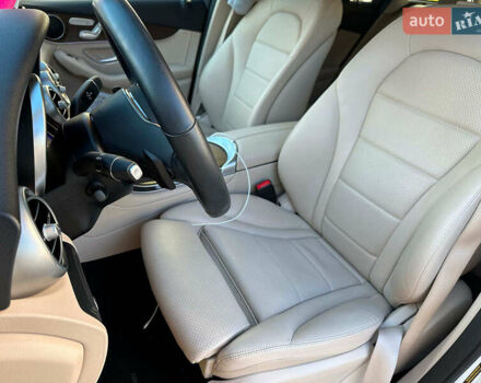 Белый Мерседес ГЛЦ-Класс, объемом двигателя 2 л и пробегом 33 тыс. км за 51940 $, фото 23 на Automoto.ua