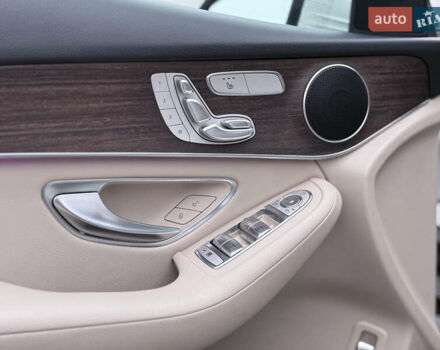 Белый Мерседес ГЛЦ-Класс, объемом двигателя 1.99 л и пробегом 80 тыс. км за 33500 $, фото 49 на Automoto.ua