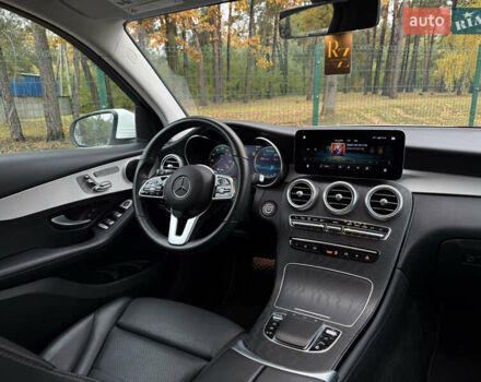 Белый Мерседес ГЛЦ-Класс, объемом двигателя 2 л и пробегом 87 тыс. км за 29200 $, фото 2 на Automoto.ua