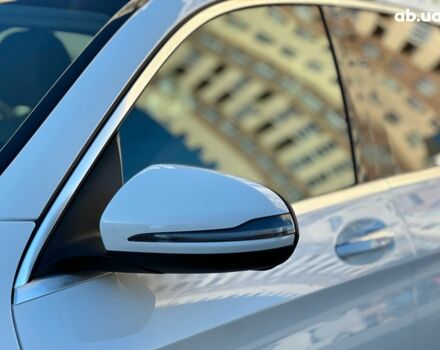 Білий Мерседес ГЛЦ-Клас, об'ємом двигуна 2 л та пробігом 33 тис. км за 51940 $, фото 11 на Automoto.ua