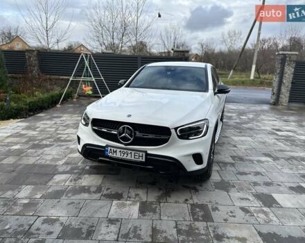 Белый Мерседес ГЛЦ-Класс, объемом двигателя 1.95 л и пробегом 37 тыс. км за 58000 $, фото 3 на Automoto.ua