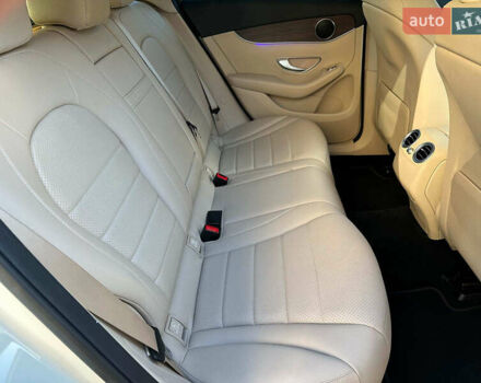 Белый Мерседес ГЛЦ-Класс, объемом двигателя 2 л и пробегом 33 тыс. км за 51940 $, фото 17 на Automoto.ua