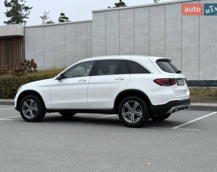 Белый Мерседес ГЛЦ-Класс, объемом двигателя 1.99 л и пробегом 80 тыс. км за 33500 $, фото 2 на Automoto.ua