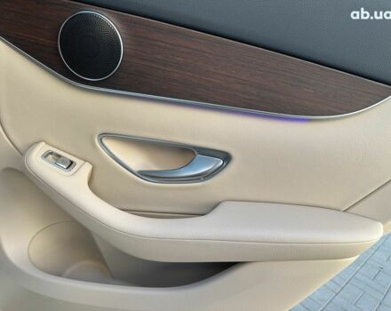 Білий Мерседес ГЛЦ-Клас, об'ємом двигуна 2 л та пробігом 33 тис. км за 51940 $, фото 18 на Automoto.ua