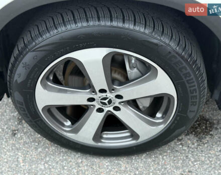 Білий Мерседес ГЛЦ-Клас, об'ємом двигуна 2 л та пробігом 46 тис. км за 33900 $, фото 31 на Automoto.ua