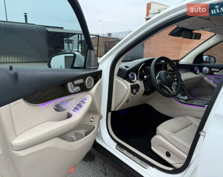 Білий Мерседес ГЛЦ-Клас, об'ємом двигуна 2 л та пробігом 46 тис. км за 33900 $, фото 32 на Automoto.ua