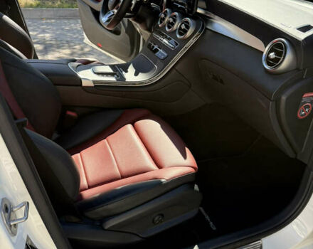 Белый Мерседес ГЛЦ-Класс, объемом двигателя 1.95 л и пробегом 39 тыс. км за 62900 $, фото 10 на Automoto.ua