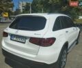 Белый Мерседес ГЛЦ-Класс, объемом двигателя 1.99 л и пробегом 49 тыс. км за 43000 $, фото 1 на Automoto.ua