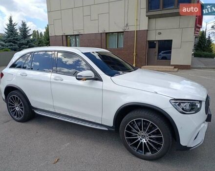 Мерседес ГЛЦ-Клас 2022 у Дніпро (Дніпропетровську) на Automoto.ua Білий Мерседес ГЛЦ-Клас, об'ємом двигуна 2 л та пробігом 49 тис. км за 45500 $, фото 11 на Automoto.ua
