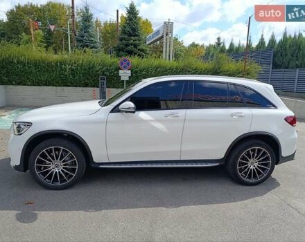 Мерседес ГЛЦ-Клас 2022 у Дніпро (Дніпропетровську) на Automoto.ua Білий Мерседес ГЛЦ-Клас, об'ємом двигуна 2 л та пробігом 49 тис. км за 45500 $, фото 5 на Automoto.ua