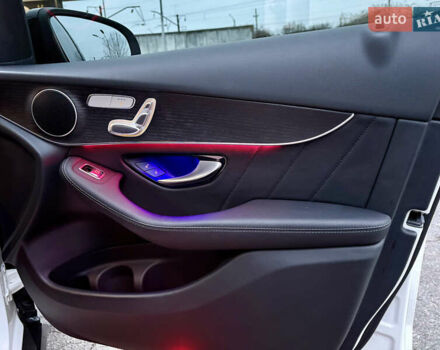 Білий Мерседес ГЛЦ-Клас, об'ємом двигуна 1.99 л та пробігом 10 тис. км за 42700 $, фото 25 на Automoto.ua