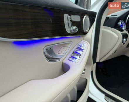 Білий Мерседес ГЛЦ-Клас, об'ємом двигуна 2 л та пробігом 46 тис. км за 33900 $, фото 34 на Automoto.ua