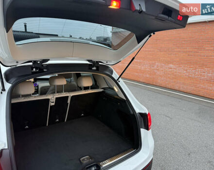 Білий Мерседес ГЛЦ-Клас, об'ємом двигуна 2 л та пробігом 46 тис. км за 33900 $, фото 48 на Automoto.ua